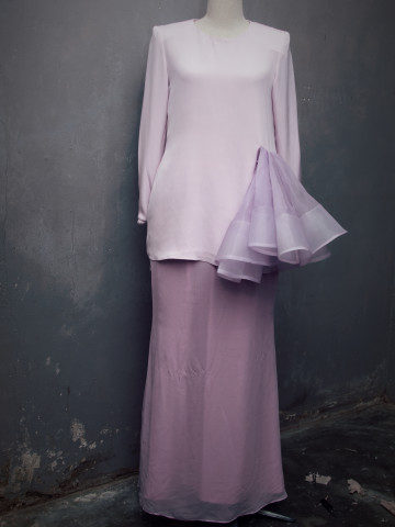 TP-396001 Contoh Pakaian yang Dijahit