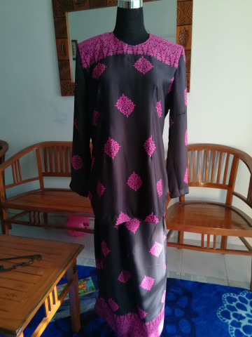 TP-411001 Kurung moden