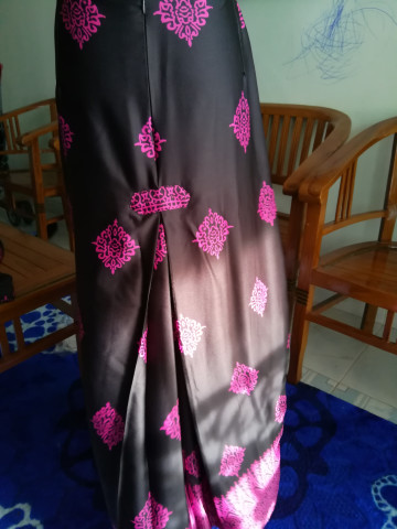 TP-411001 Kurung moden